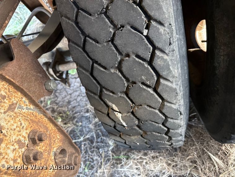 image for item EP2656 1982 Merritt grain trailer