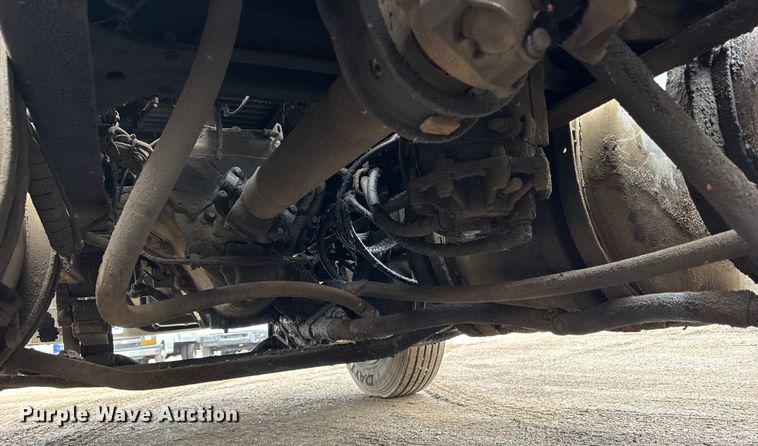 image for item ER0300 1994 Mack CH613 semi truck