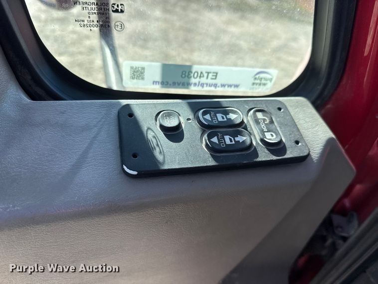 image for item ET4038 2009 International Prostar  semi truck