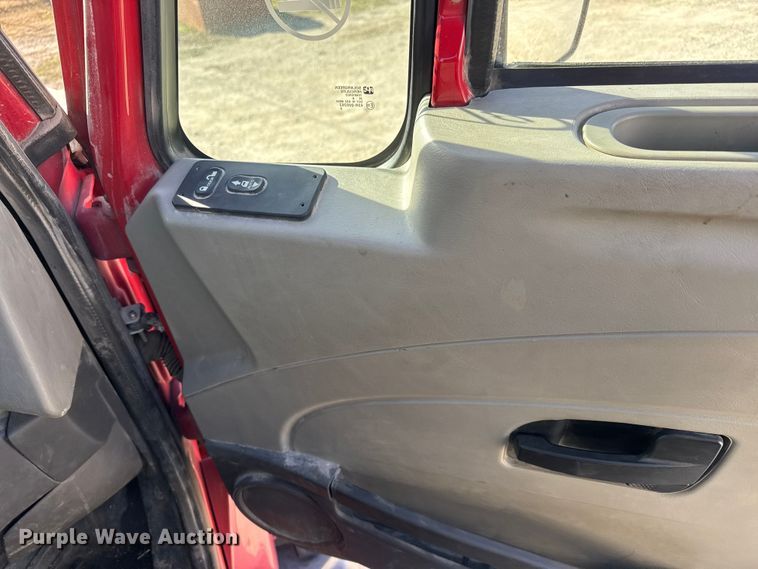 image for item ET4038 2009 International Prostar  semi truck