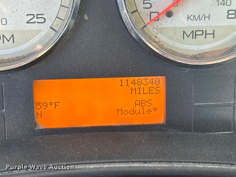 image for item ET4038 2009 International Prostar  semi truck