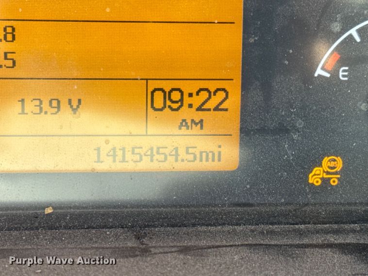 image for item ET4039 2008 Volvo Truck VNM semi truck