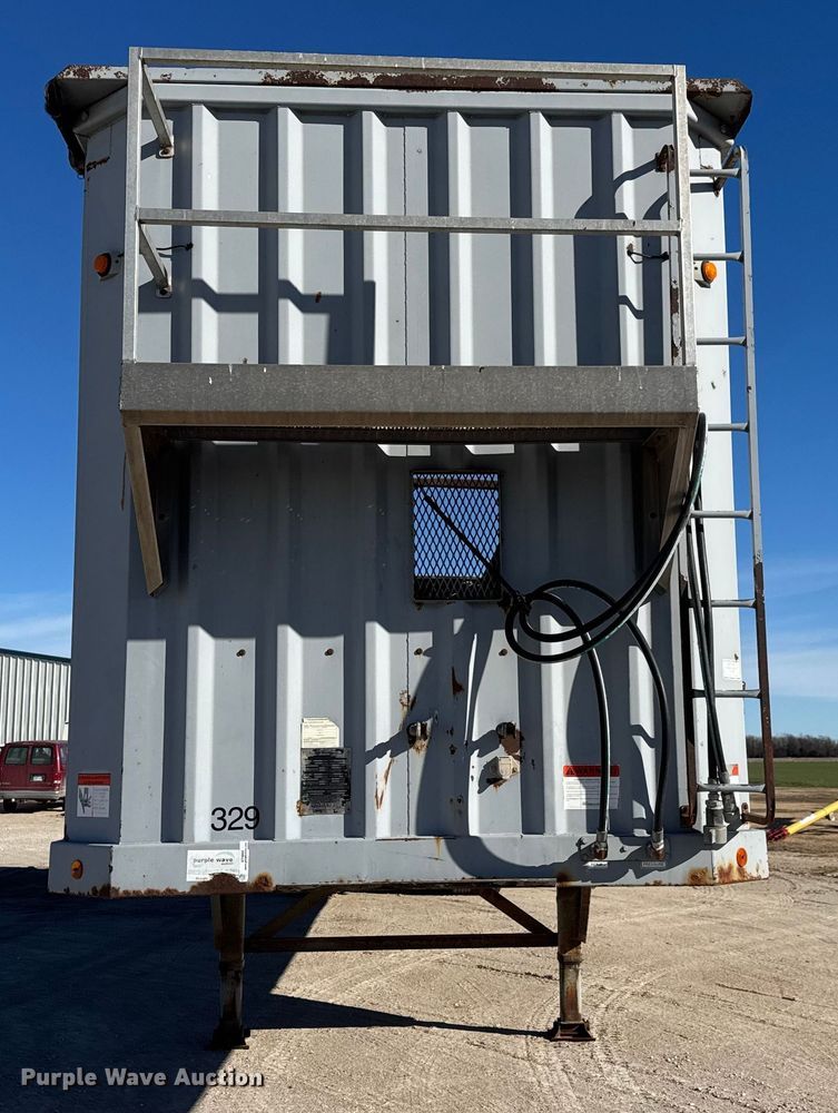 image for item ET4044 2006 Wilkens 45115SCG0TW walking floor trailer