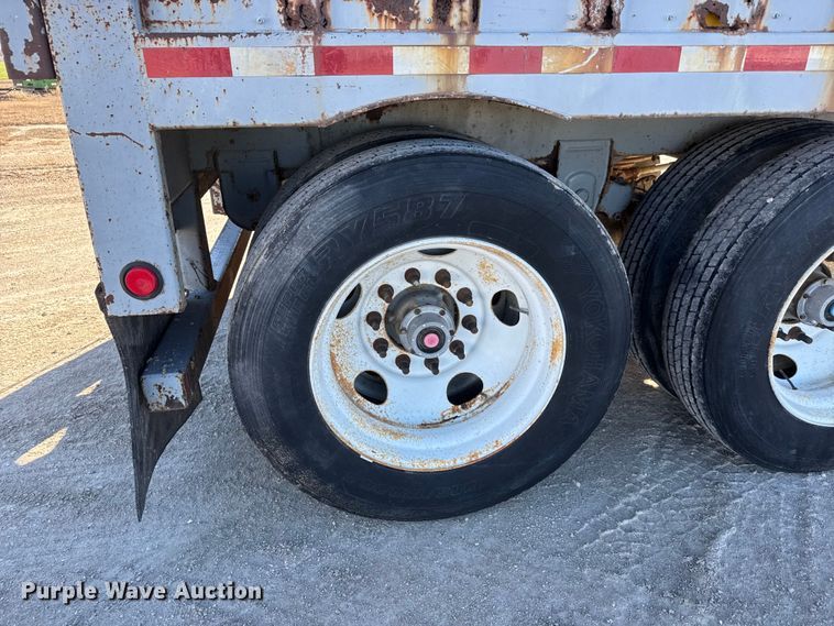 image for item ET4044 2006 Wilkens 45115SCG0TW walking floor trailer