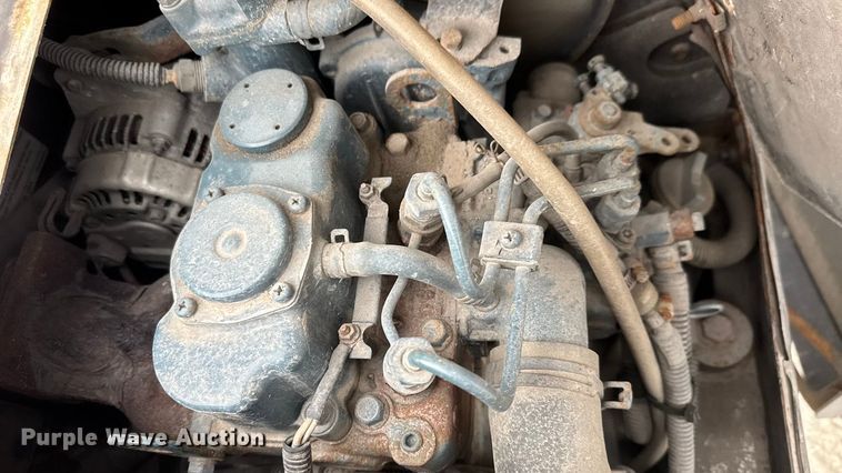 image for item ET4057 2019 Freightliner Cascadia 126 semi truck