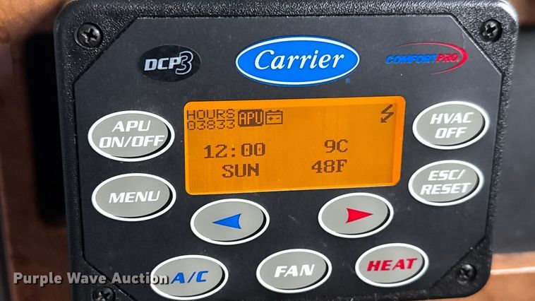 image for item ET4058 2017 International ProStar Plus semi truck