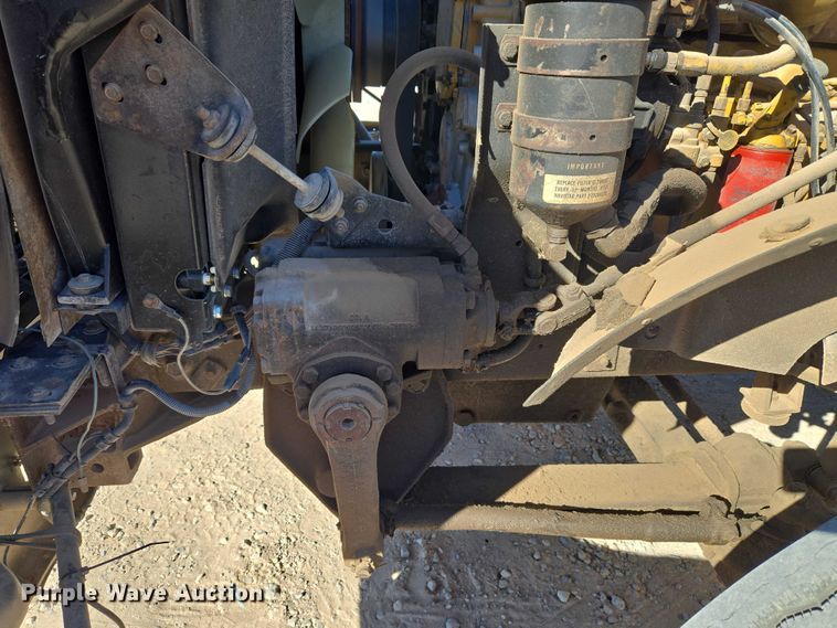 image for item ET5252 1994 International 9400 semi truck