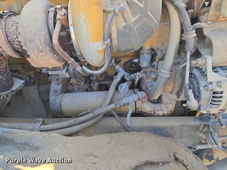 image for item ET5252 1994 International 9400 semi truck