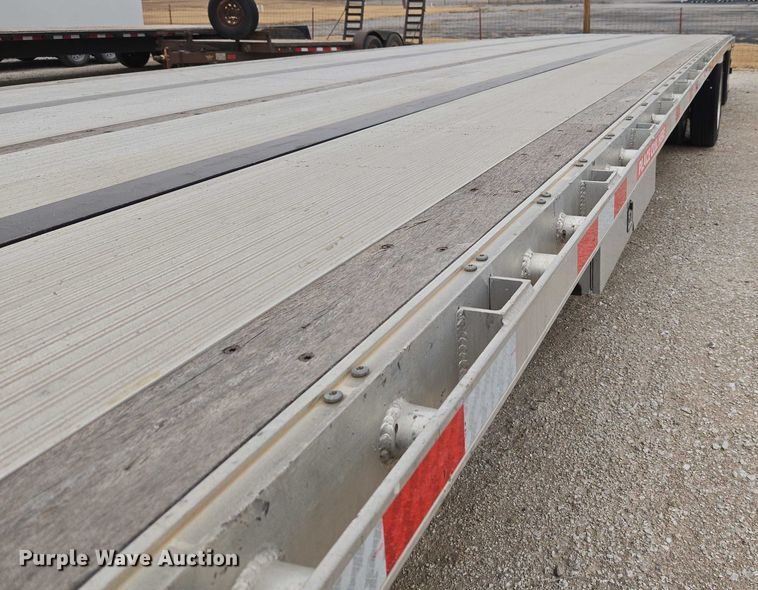 image for item ET5279 2022 Brazos drop deck trailer