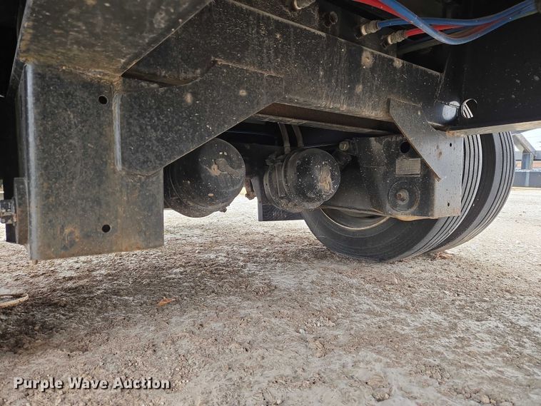 image for item ET5279 2022 Brazos drop deck trailer