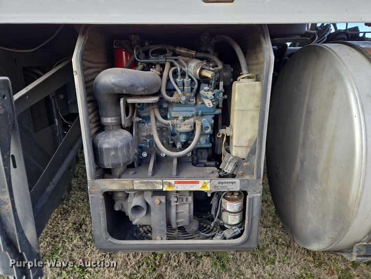 image for item ET5355 2012 Volvo Truck VNL semi truck