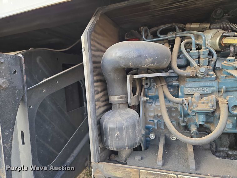 image for item ET5355 2012 Volvo Truck VNL semi truck