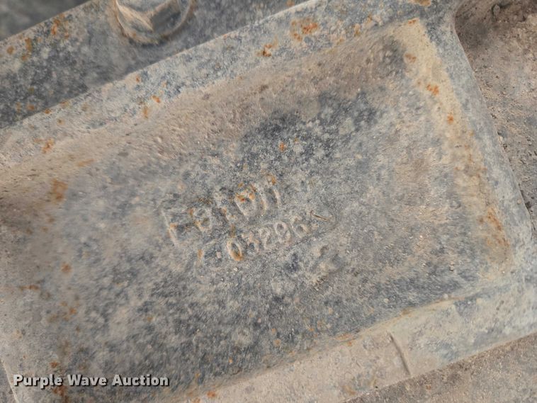 image for item ET5361 2005 Kenworth T800 semi truck