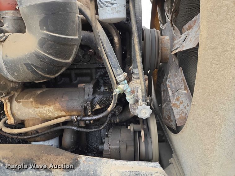 image for item ET5362 1981 Peterbilt semi truck