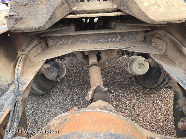 image for item ET5362 1981 Peterbilt semi truck