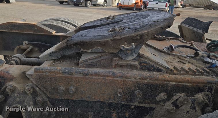 image for item ET5363 1982 International 2575 winch truck