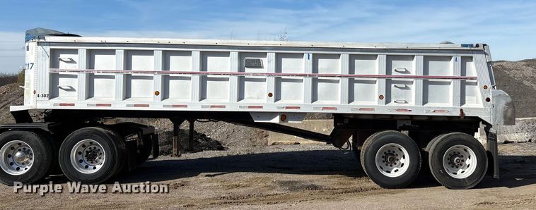 image for item ET5404 2001 Travis Body & Trailer, Inc. end dump trailer