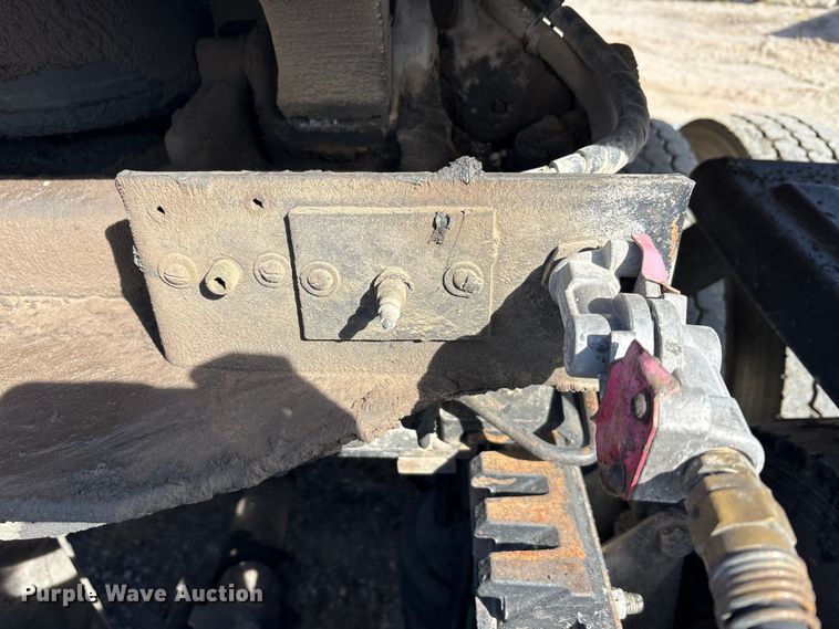 image for item ET5404 2001 Travis Body & Trailer, Inc. end dump trailer