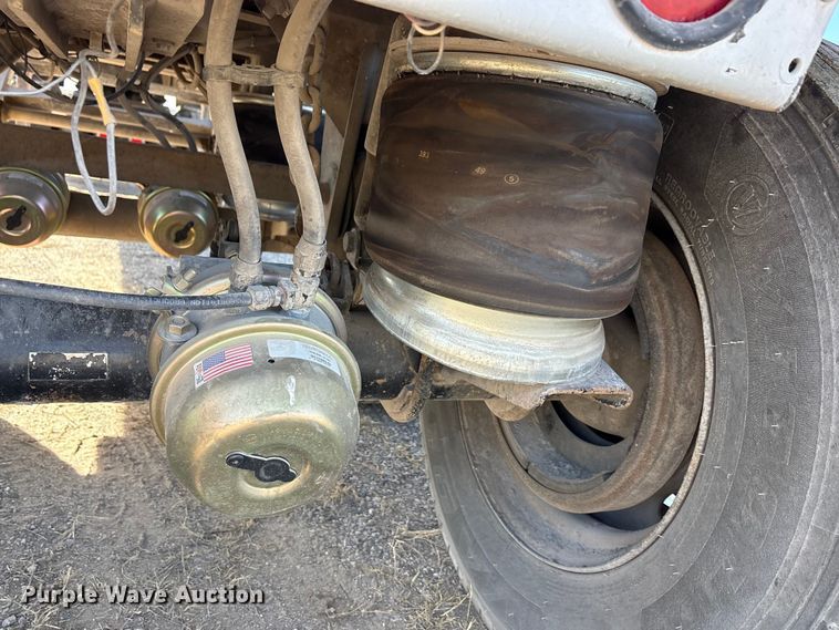 image for item ET5404 2001 Travis Body & Trailer, Inc. end dump trailer