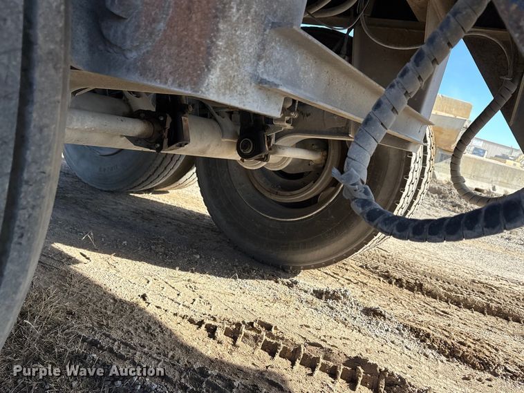 image for item ET5404 2001 Travis Body & Trailer, Inc. end dump trailer