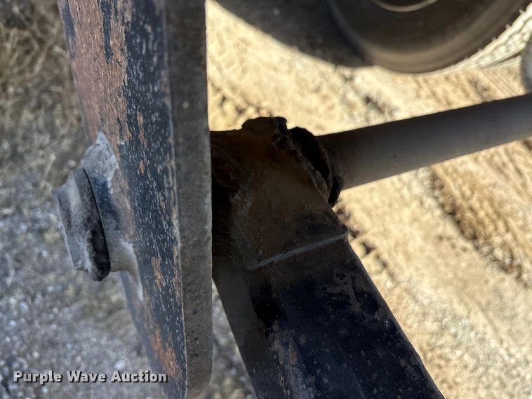 image for item ET5404 2001 Travis Body & Trailer, Inc. end dump trailer