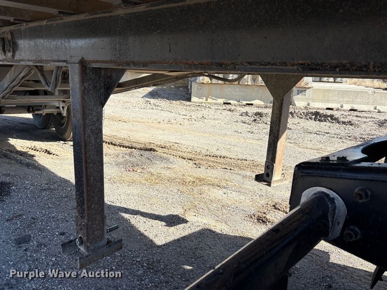 image for item ET5404 2001 Travis Body & Trailer, Inc. end dump trailer