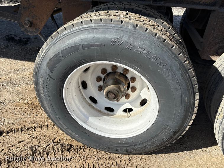 image for item ET5404 2001 Travis Body & Trailer, Inc. end dump trailer