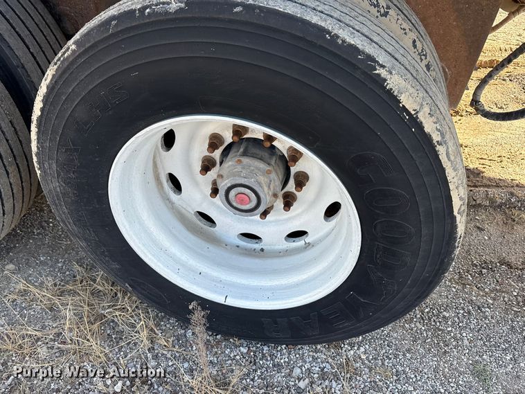 image for item ET5404 2001 Travis Body & Trailer, Inc. end dump trailer