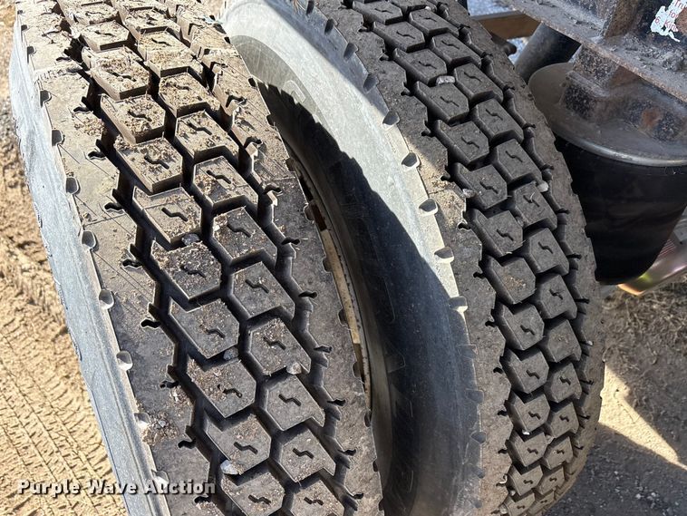 image for item ET5404 2001 Travis Body & Trailer, Inc. end dump trailer