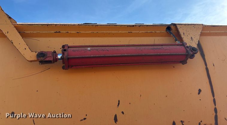 image for item ET5405 2008 Wes Tex Road builder end dump trailer