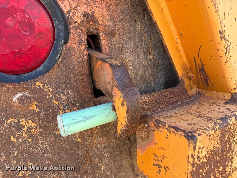 image for item ET5405 2008 Wes Tex Road builder end dump trailer