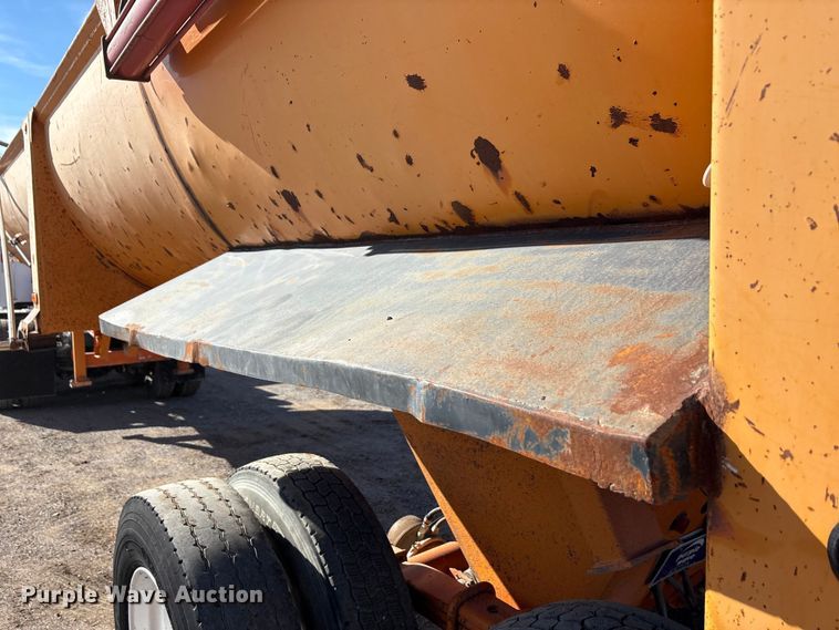 image for item ET5405 2008 Wes Tex Road builder end dump trailer