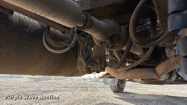 image for item ET5407 2007 Peterbilt 379 semi truck