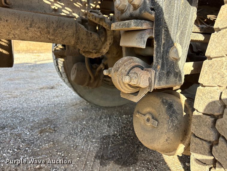 image for item ET5407 2007 Peterbilt 379 semi truck