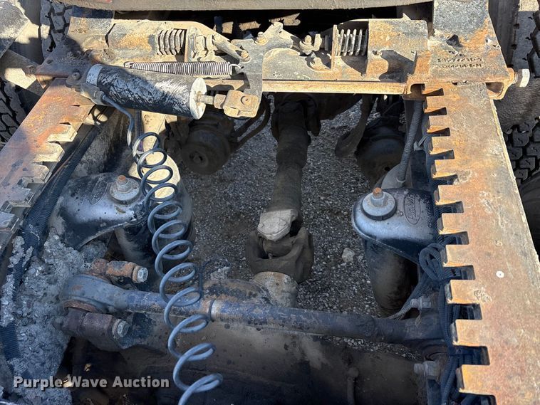 image for item ET5407 2007 Peterbilt 379 semi truck