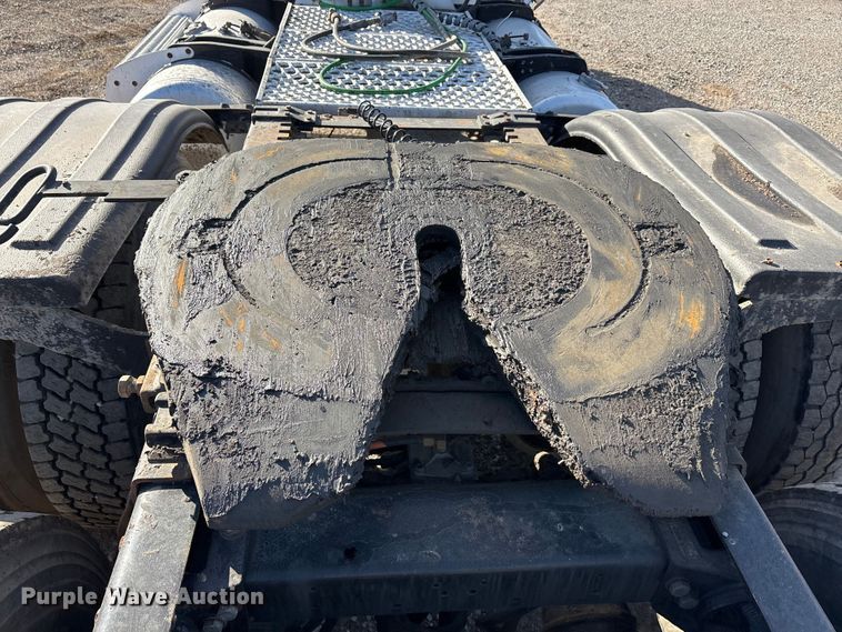 image for item ET5407 2007 Peterbilt 379 semi truck