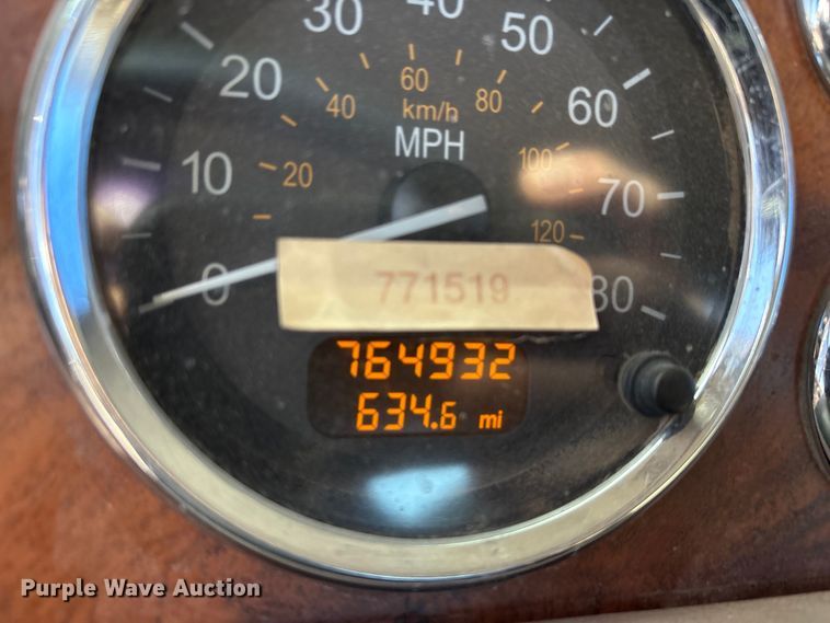 image for item ET5407 2007 Peterbilt 379 semi truck