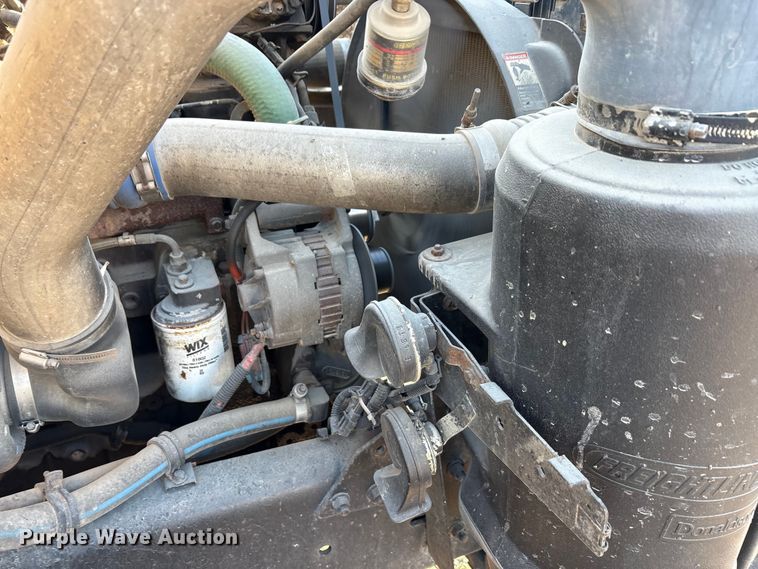 image for item ET5417 1998 Freightliner FL60 flatbed truck