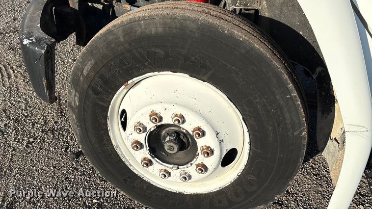 image for item ET5417 1998 Freightliner FL60 flatbed truck