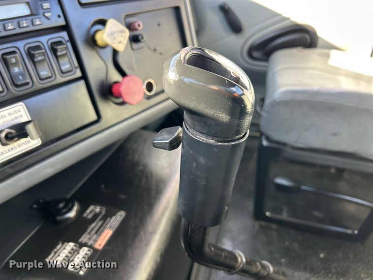 image for item ET6646 2007 International 8600 SBA semi truck