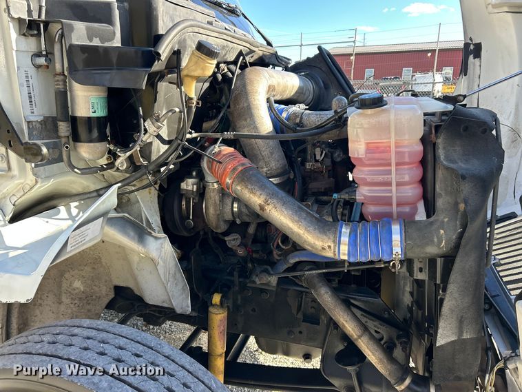 image for item ET6646 2007 International 8600 SBA semi truck