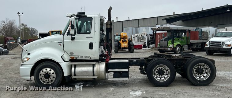 image for item ET6673 2011 International ProStar semi truck
