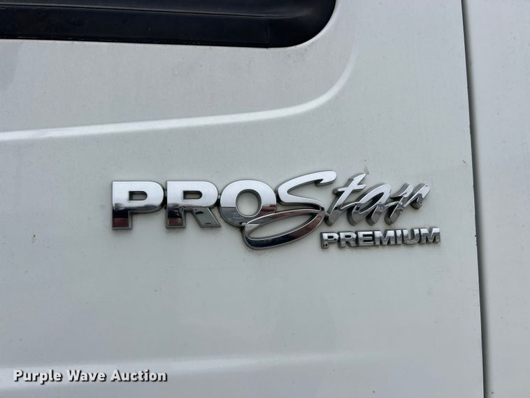 image for item ET6673 2011 International ProStar semi truck