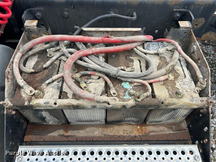 image for item ET6673 2011 International ProStar semi truck