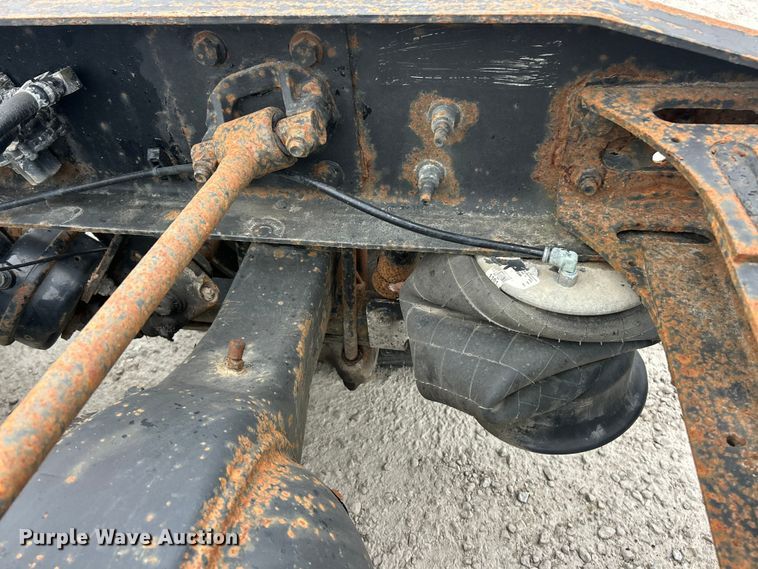 image for item ET6673 2011 International ProStar semi truck