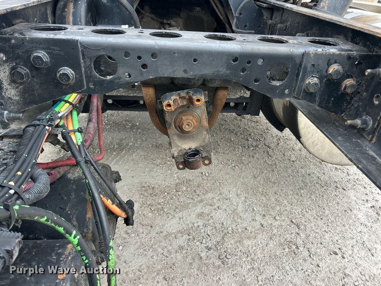 image for item ET6673 2011 International ProStar semi truck