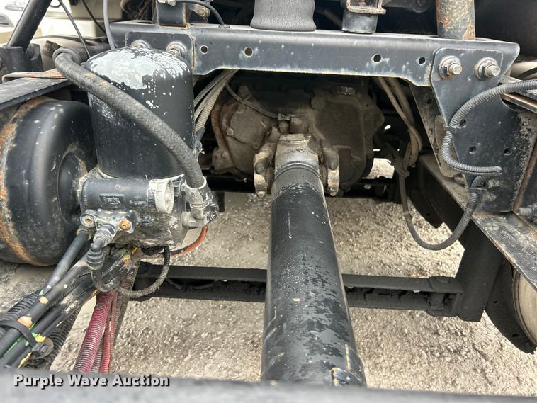 image for item ET6673 2011 International ProStar semi truck