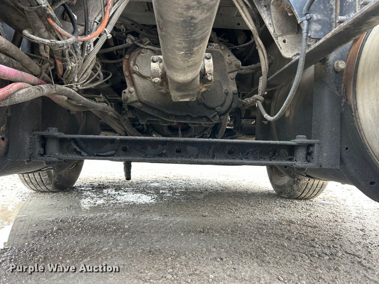 image for item ET6673 2011 International ProStar semi truck