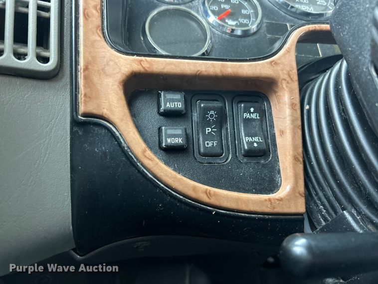 image for item ET6673 2011 International ProStar semi truck