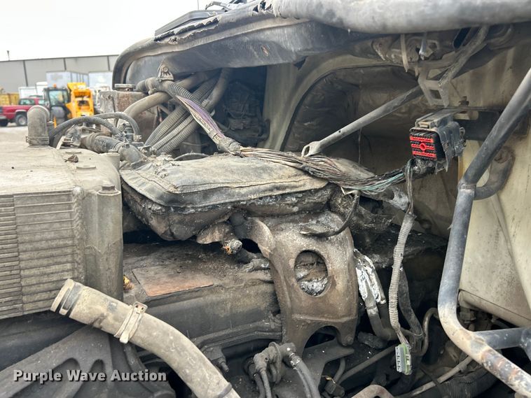 image for item ET6673 2011 International ProStar semi truck